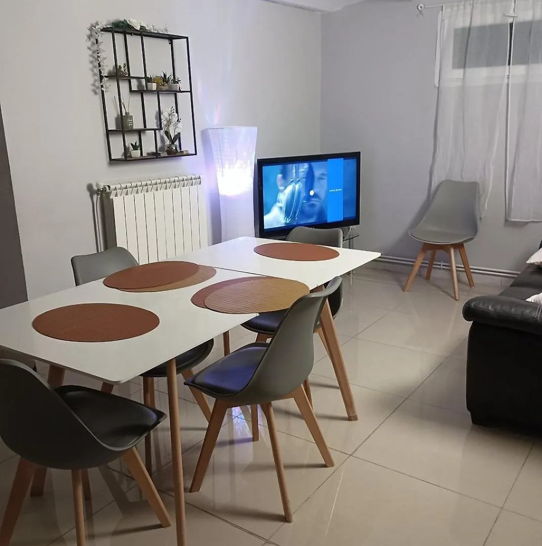 Villa Avec Piscine Et 3 Logements Ideale Groupe France