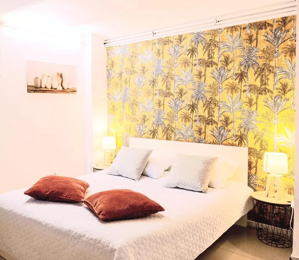Villa Avec Piscine Et 3 Logements Ideale Groupe Marseille France